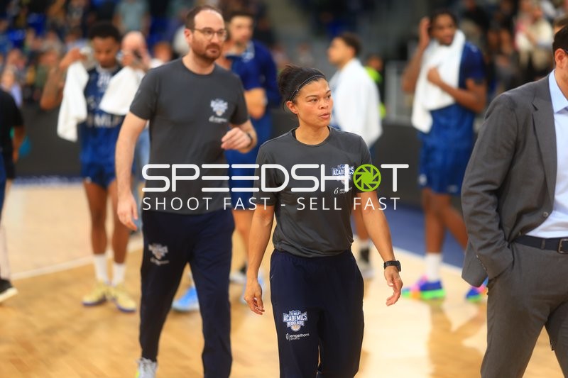 Johannes Hübner (997; MLP Academics Heidelberg) und Serena Benavente (998; MLP Academics Heidelberg) in der Halle