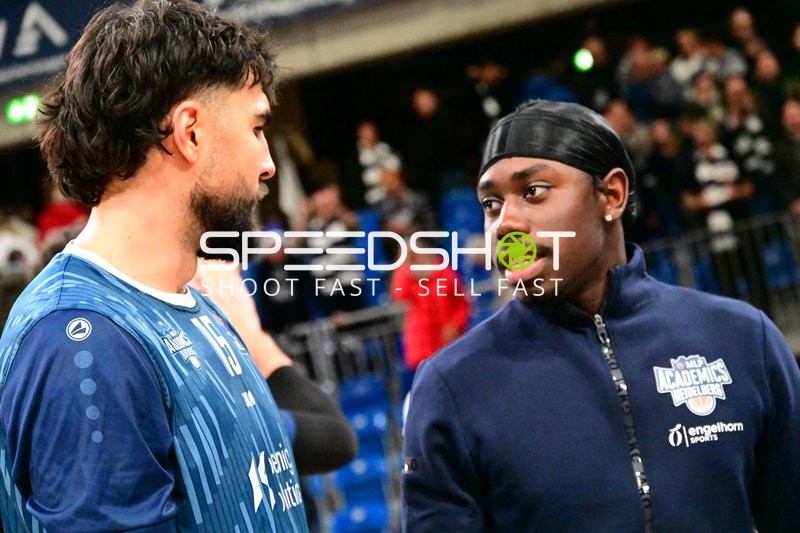 Noah Koch (1; MLP Academics Heidelberg) in Basketball-Szene