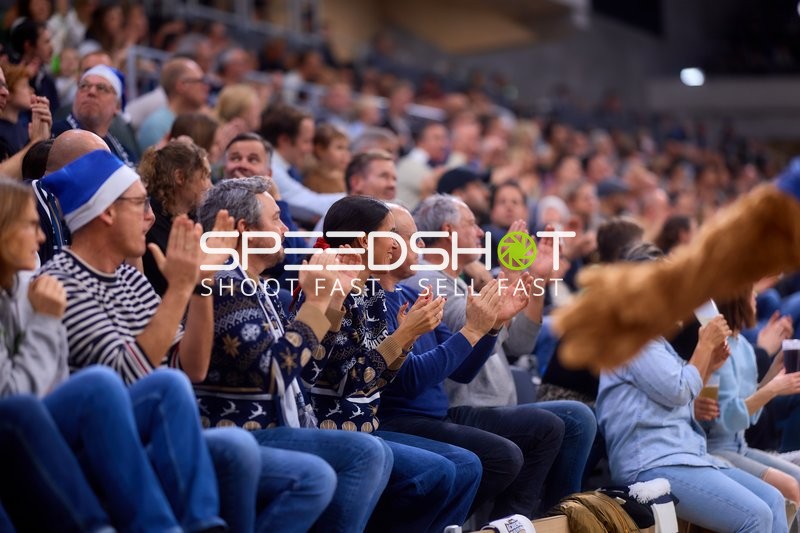 Fan-Szene in der Halle