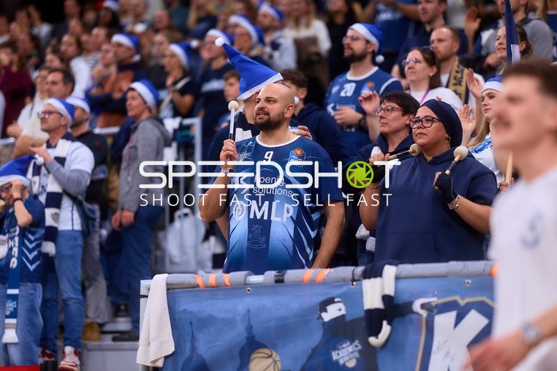 Fan-Szene in der Halle