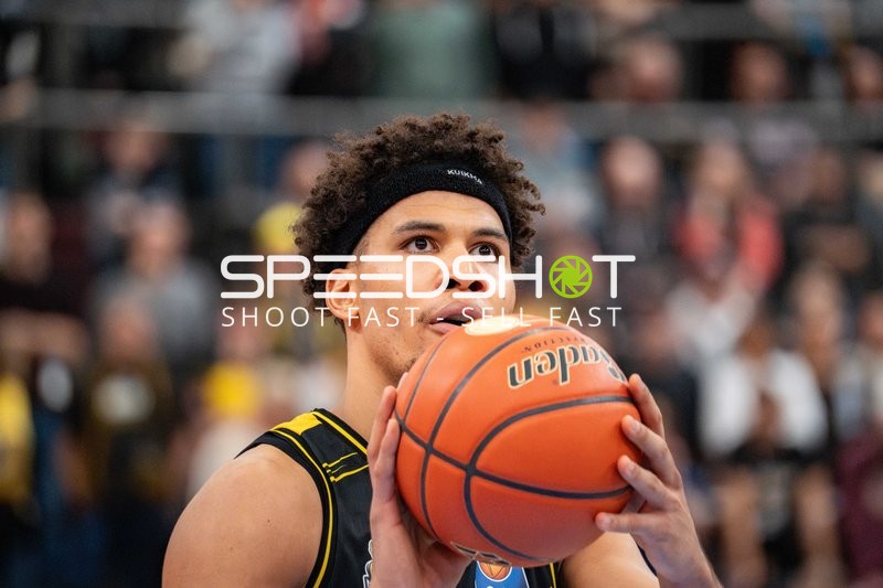 Brandon Tischler (24; MHP Riesen Ludwigsburg) in Aktion