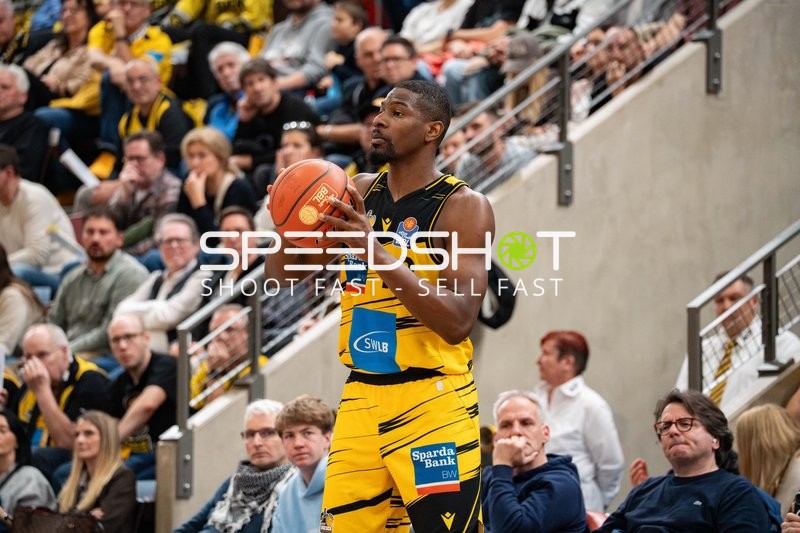 Yorman Polas Bartolo (13; MHP Riesen Ludwigsburg) in Aktion