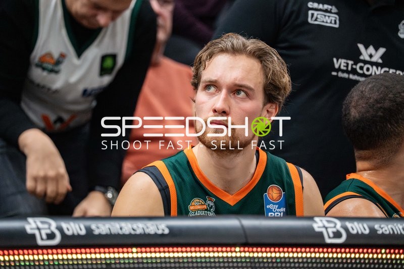 Marco Hollersbacher (9; Gladiators Trier) in Basketball-Szene