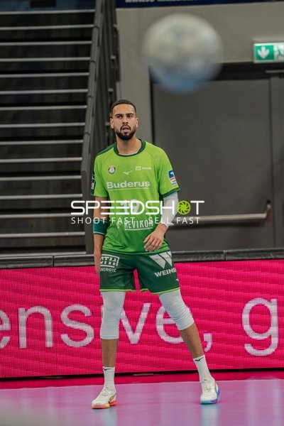 Philipp Ahouansou (19; HSG Wetzlar) in Aktion