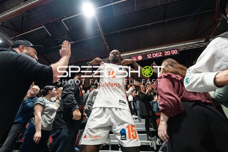 Ty Brewer (15; NINERS Chemnitz) in Aktion