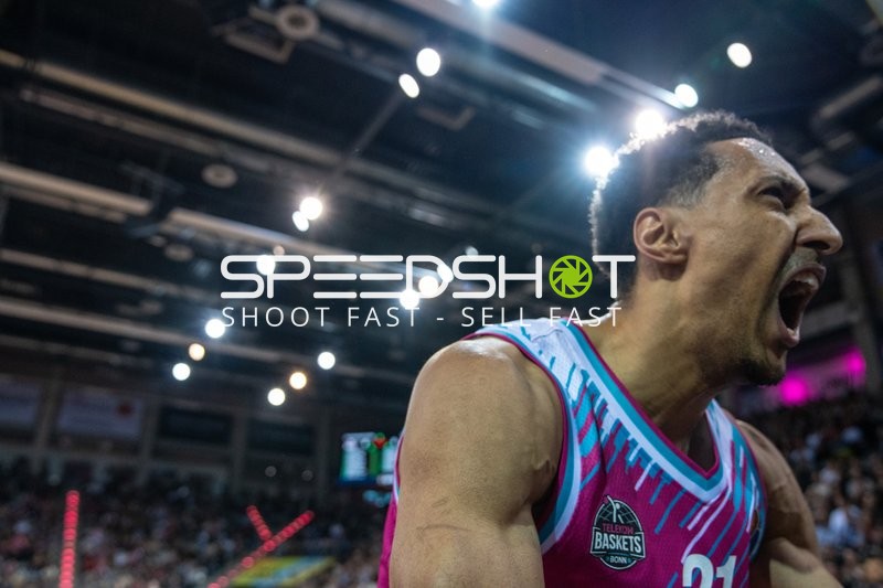 Joel Aminu (21; Telekom Baskets Bonn) jubelt emotional