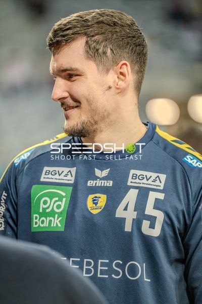 Halil Jaganjac (45; Rhein Neckar Löwen) in Aktion