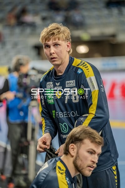 Edwin Aspenbäck (78; Rhein Neckar Löwen) und Steven Plucnar Jacobsen (9; Rhein Neckar Löwen) in Szene