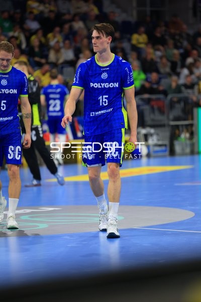 Miro Schluroff (15; VfL Gummersbach) in Aktion