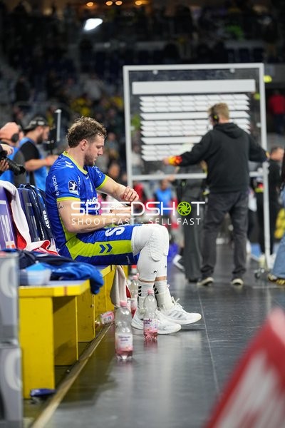 Spieler von VfL Gummersbach auf der Bank