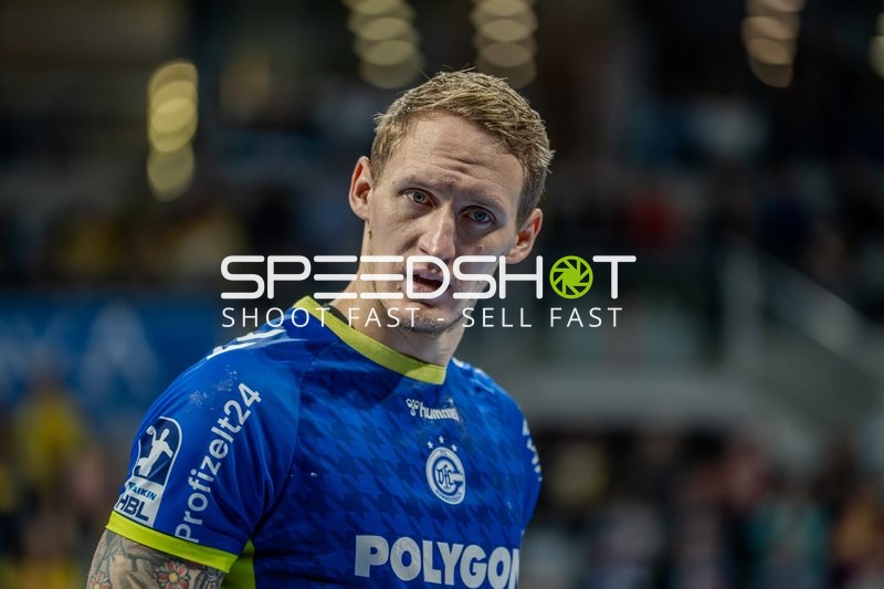 Tilen Kodrin (5; VfL Gummersbach) in Aktion