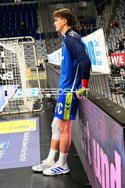 Julian Köster (7; VfL Gummersbach) in Handball-Szene