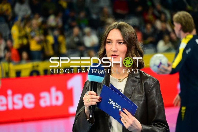 Moderatorin Hannah Nitsche (529; DYN TV) im Interview