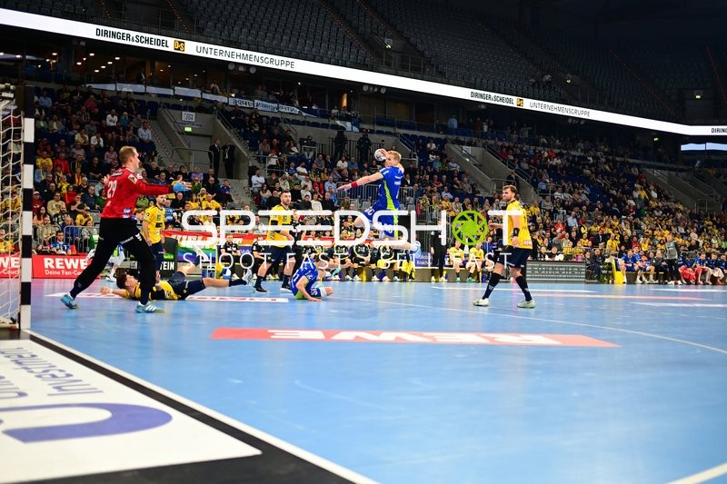 Steven Plucnar Jacobsen (9; Rhein Neckar Löwen) in Aktion