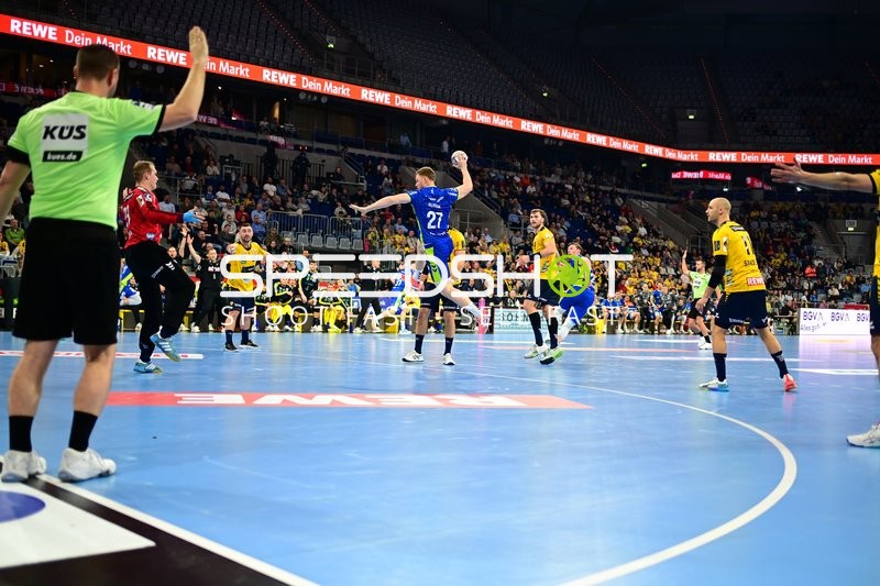 David Späth (29; Rhein Neckar Löwen) und Lukas Sandell (11; Rhein Neckar Löwen) in Aktion