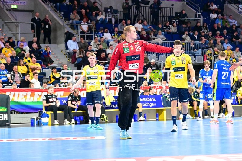 Szene mit David Späth (29; Rhein Neckar Löwen) und Teamkollegen