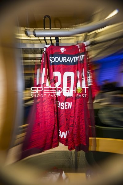 Trikot von Mike Jensen (20; Rhein Neckar Löwen) hängt