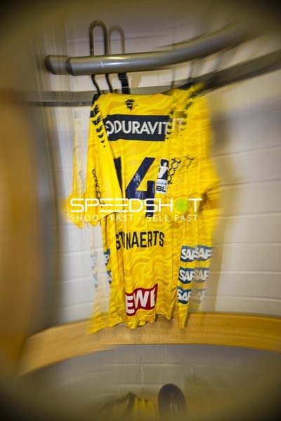 Trikot von Gino Steenaerts (14; Rhein Neckar Löwen) in der Kabine