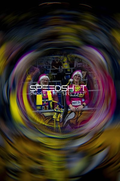 Fans in Weihnachtsstimmung