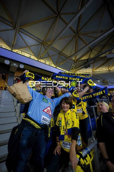 Fans in der SAP Arena