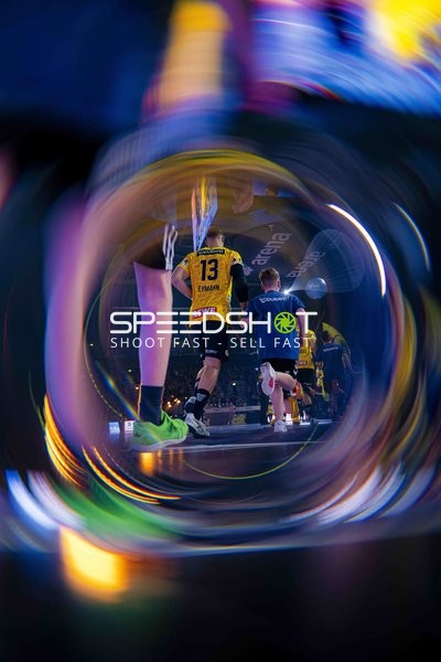 Sebastian Heymann (13; Rhein Neckar Löwen) beim Einlaufen in der SAP Arena