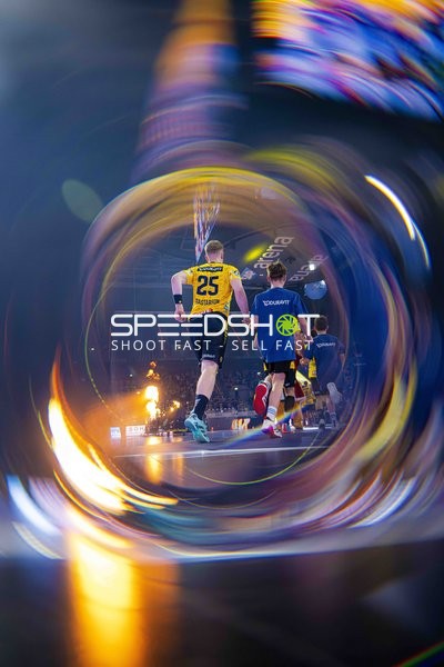 Haukur Thrastarson (25; Rhein Neckar Löwen) beim Spielereinlauf