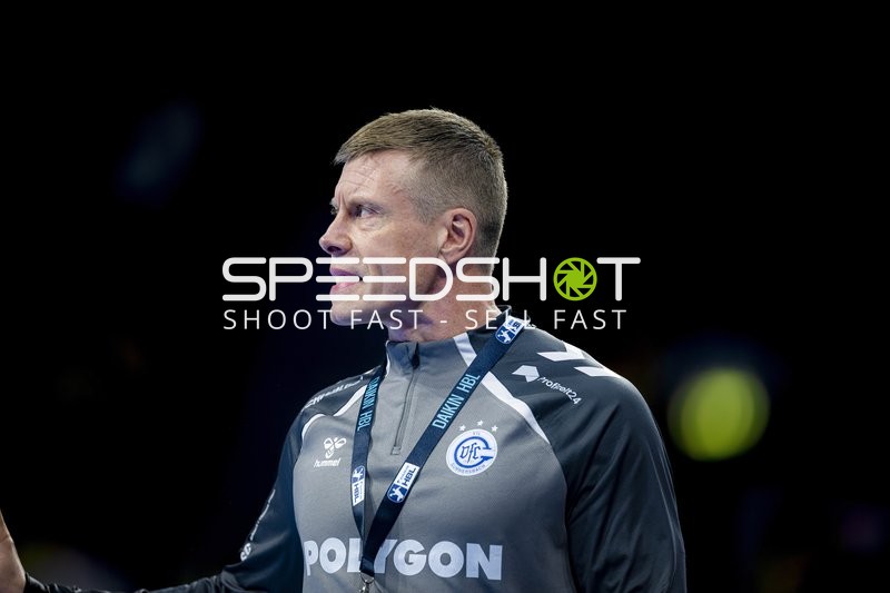 Gudjon Valur Sigurdsson (900; VfL Gummersbach) in Aktion