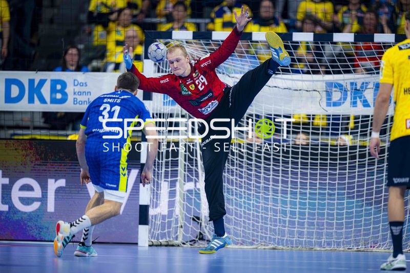 David Späth (29; Rhein Neckar Löwen) in Aktion