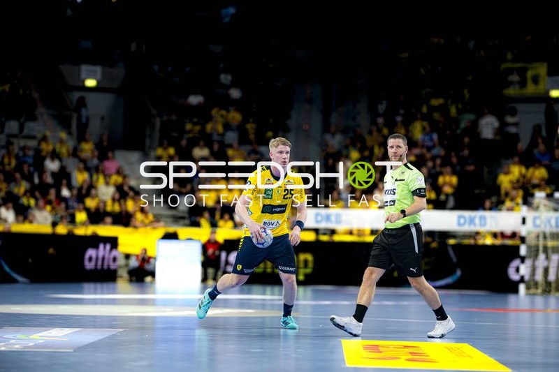 Haukur Thrastarson (25; Rhein Neckar Löwen) in Aktion