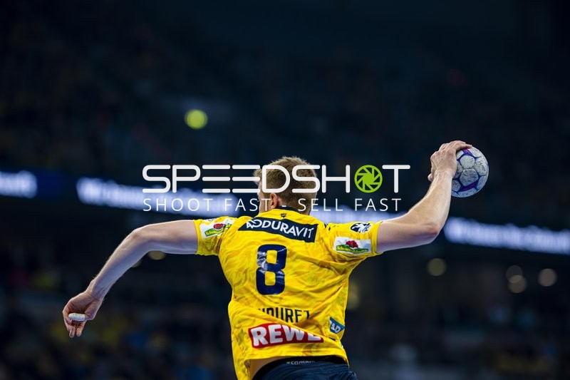 8; Rhein Neckar Löwen in Aktion