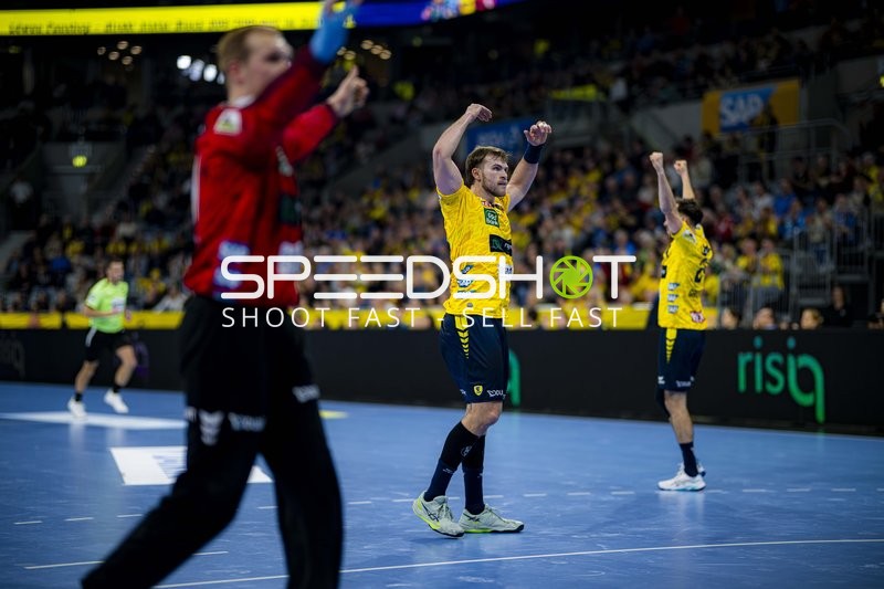 David Späth (29; Rhein Neckar Löwen) und Steven Plucnar Jacobsen (9; Rhein Neckar Löwen) in Aktion