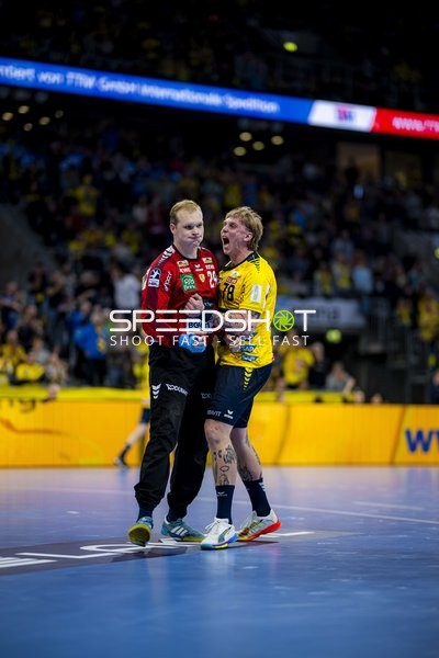 David Späth (29; Rhein Neckar Löwen) und Edwin Aspenbäck (78; Rhein Neckar Löwen) in Aktion