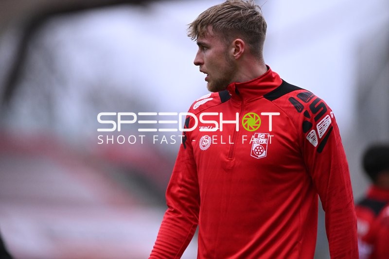 Spieler Ben-Luca Moritz (2; FC Rot Weiß Erfurt) in Aktion