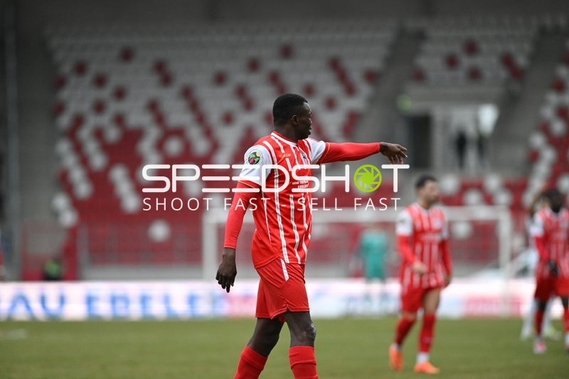 Spieler zeigt Richtung