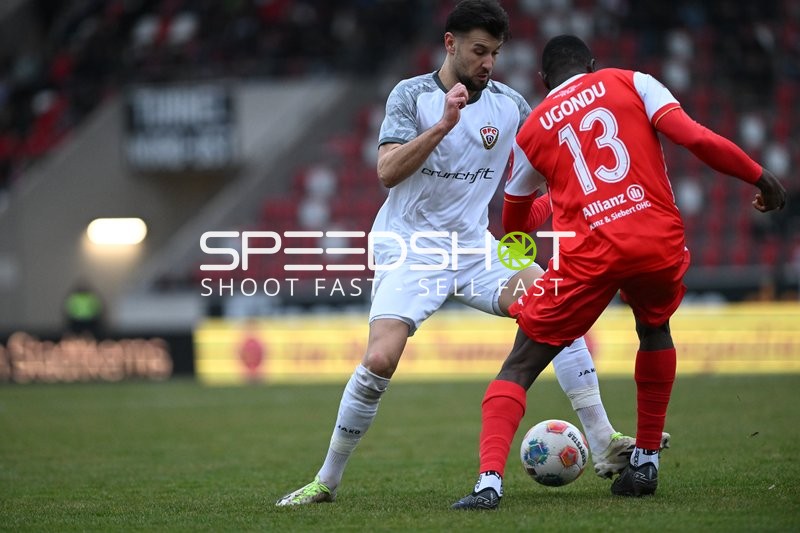 Zweikampf um den Ball