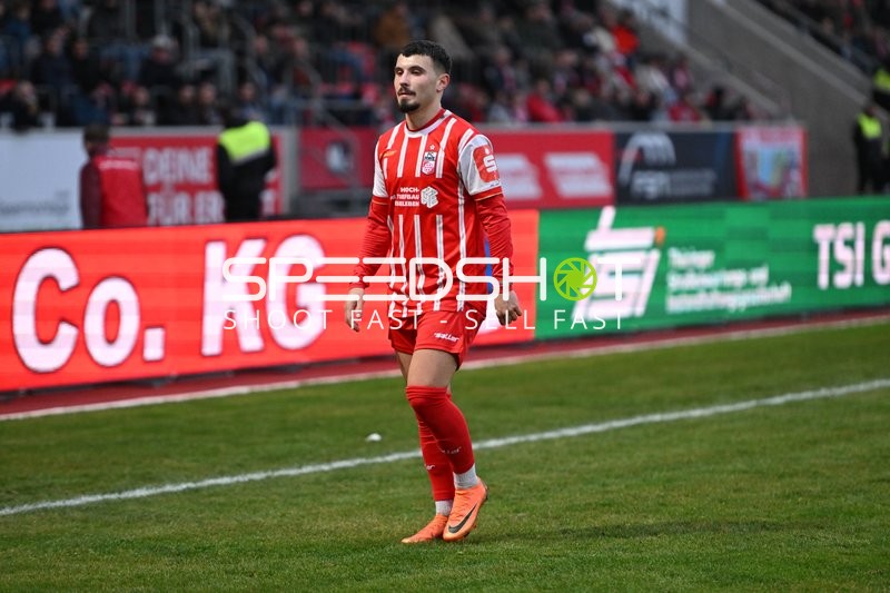 Spieler Stanislav Fehler (11; FC Rot Weiß Erfurt) in Aktion