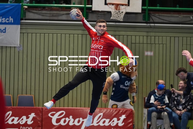 Florian Drosten (18; MT Melsungen) in Aktion