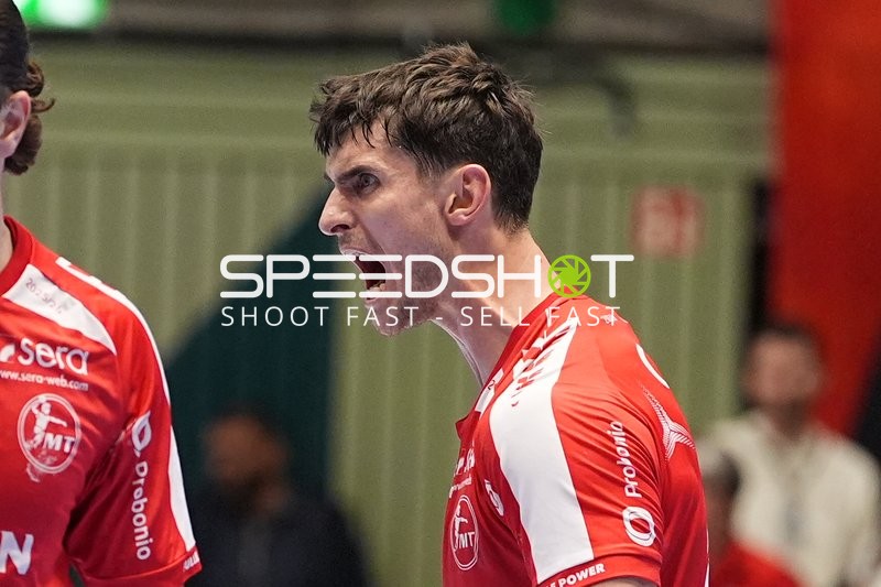 Handball-Szene mit Spieler von Team MT Melsungen