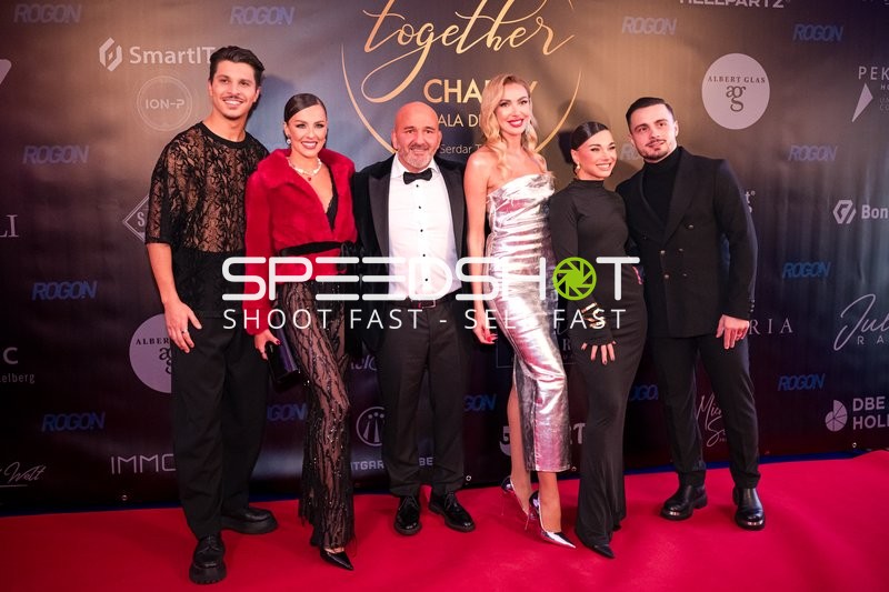 Feier beim All Together Charity Gala Dinner