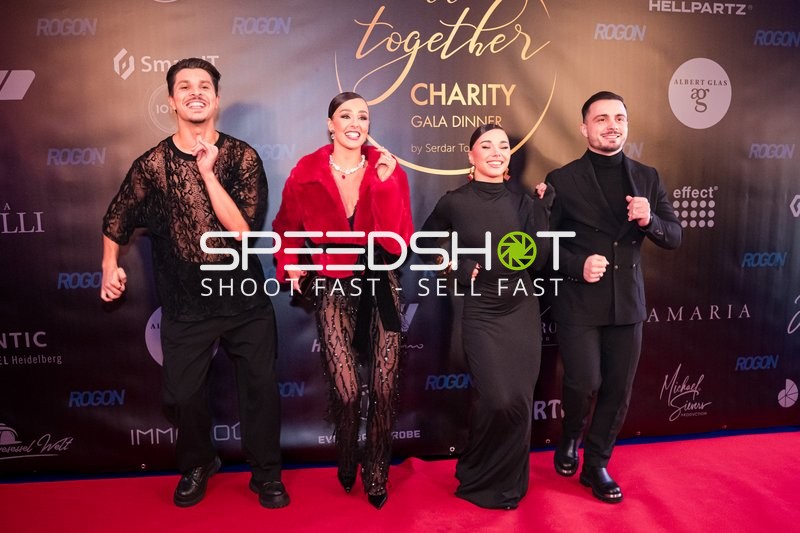 Feier auf dem roten Teppich beim Charity Gala Dinner