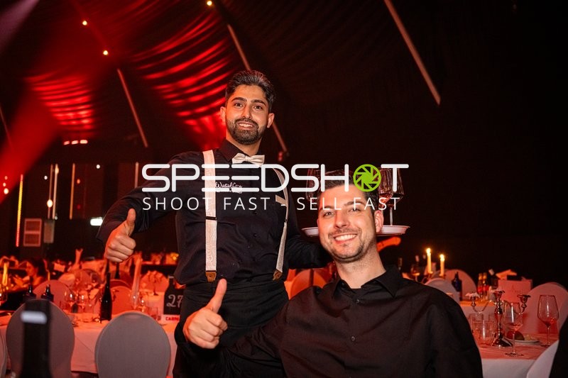 Networking beim Charity Gala Dinner