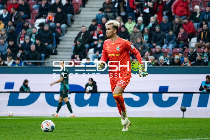 Mio Backhaus (30; SV Werder Bremen) in Aktion