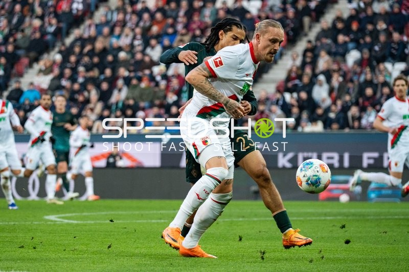 Zweikampf um den Ball