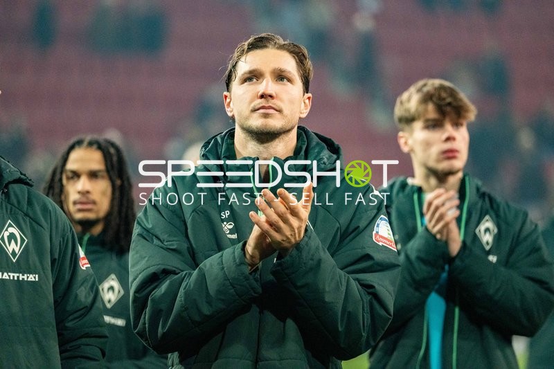 Spieler applaudieren gemeinsam