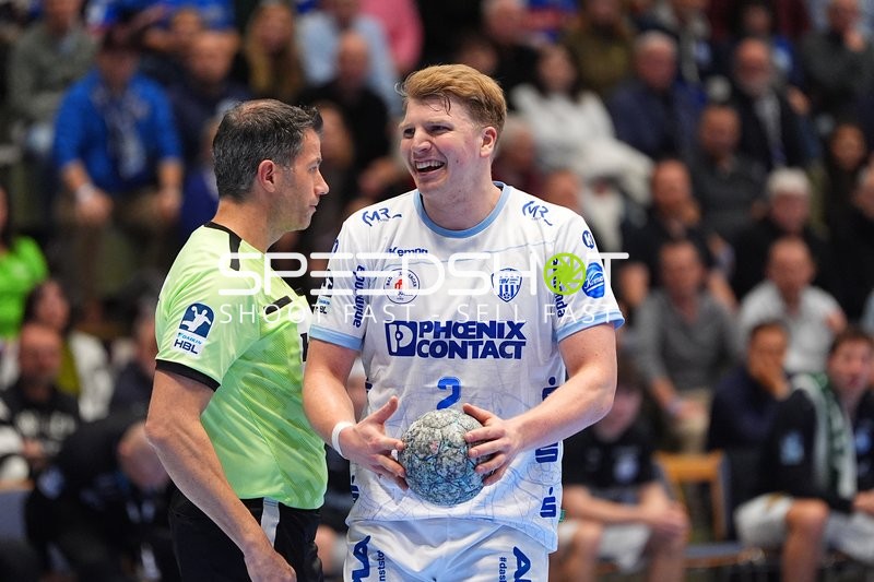 Lukas Hutecek (2; TBV Lemgo) mit Ball
