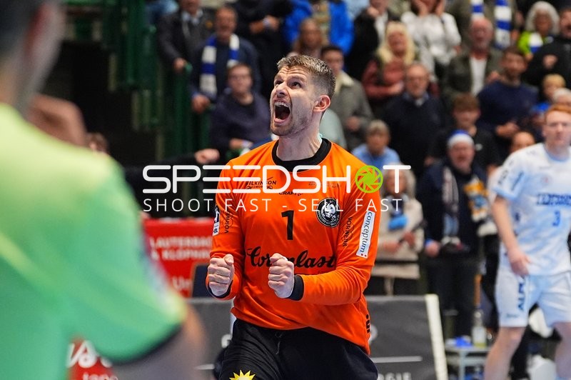 Christopher Rudeck (1; Bergischer HC) in Aktion