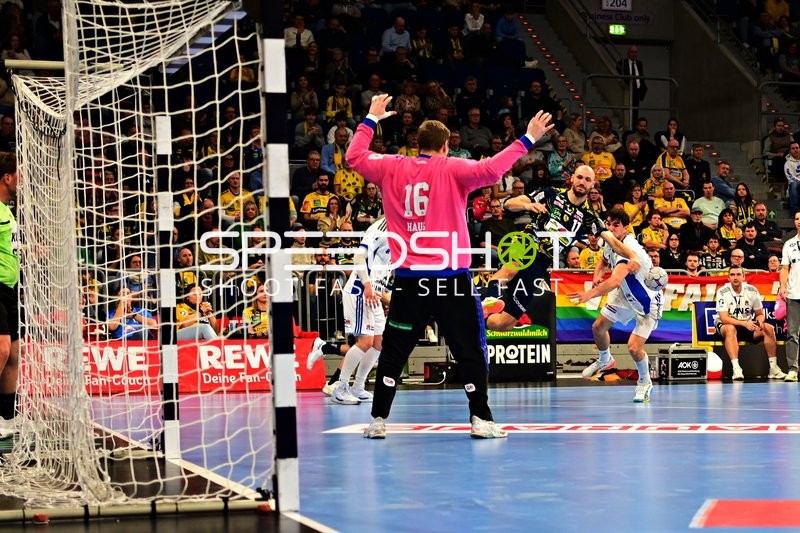 Lukas Sandell (11; Rhein Neckar Löwen) in Aktion