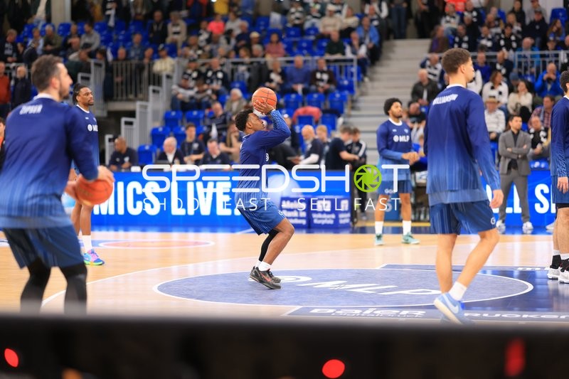 Osun Osunniyi (12; MLP Academics Heidelberg) auf dem Spielfeld