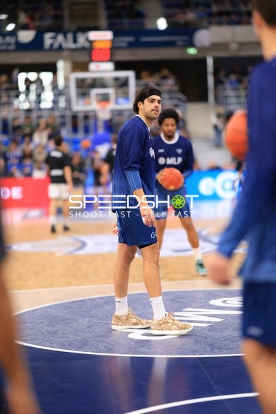 Szene mit Spielern von MLP Academics Heidelberg auf dem Spielfeld