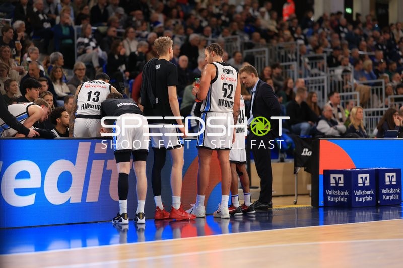 Jacob Hollatz (997; Veolia Towers Hamburg) in Aktion